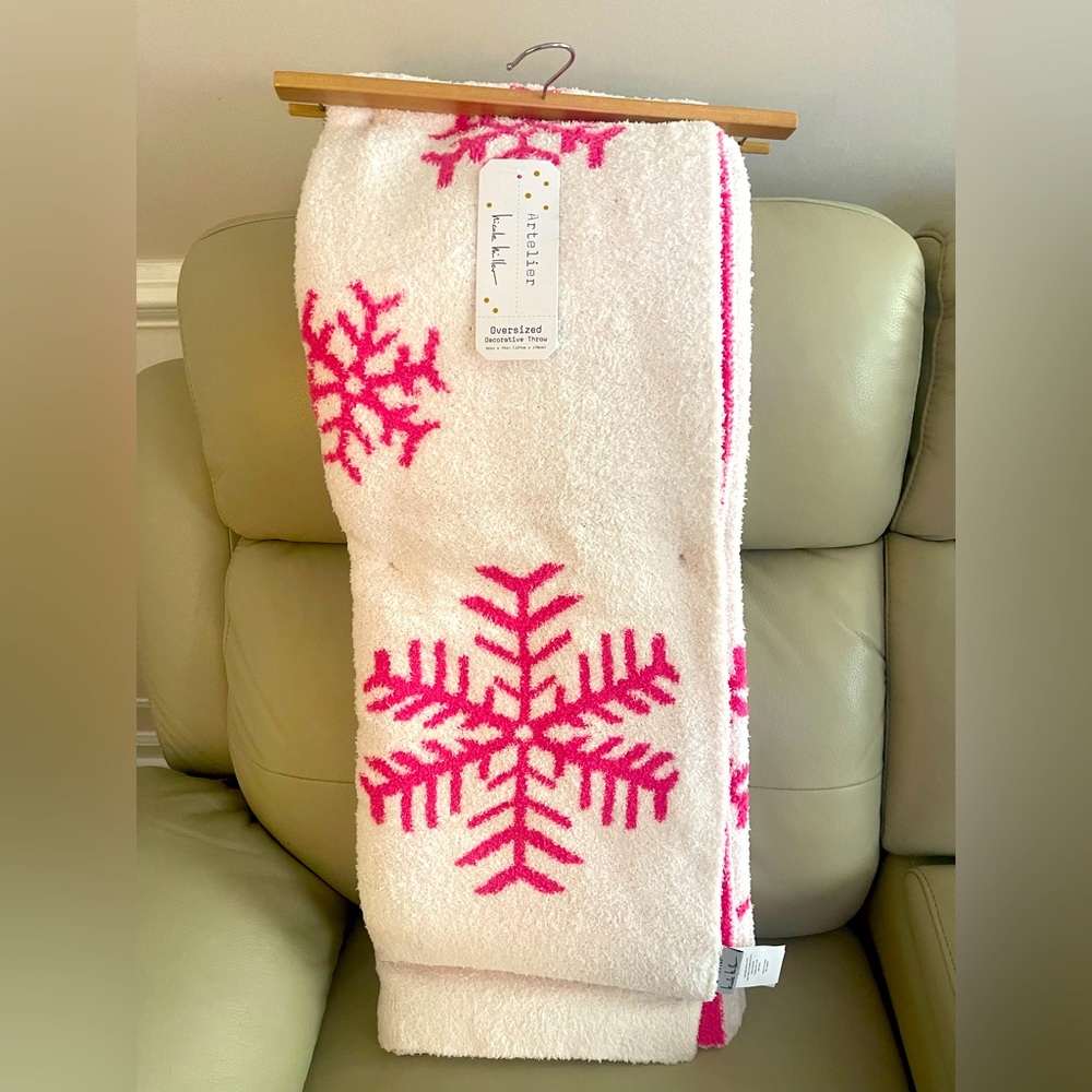 Nicole miller viral pink snowflake blanket from HomeGoods